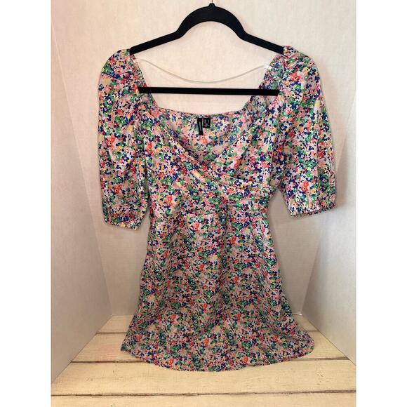Vero Moda‎ Puffed Sleeve Faux Wrap Colorful Floral Print Dress Women’s Size S - Picture 1 of 6